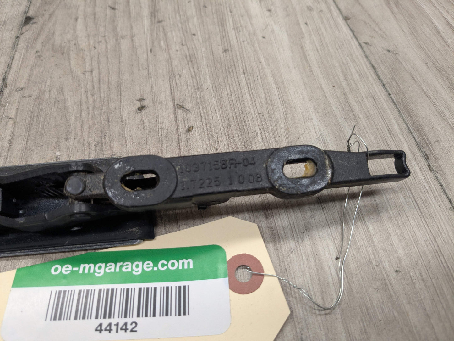 OEM BMW E93 335 M3 F33 F83 M4 Convertible Roof Top Hinge Cover Right Silver