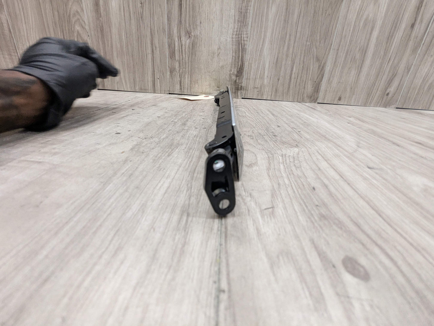 OEM BMW E93 335 M3 F33 F83 M4 Convertible Roof Top Hinge Cover Right Silver