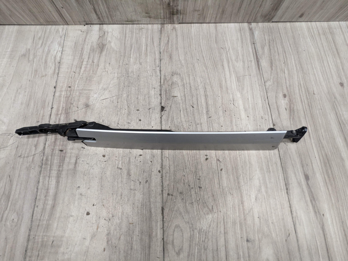 OEM BMW E93 335 M3 F33 F83 M4 Convertible Roof Top Hinge Cover Right Silver