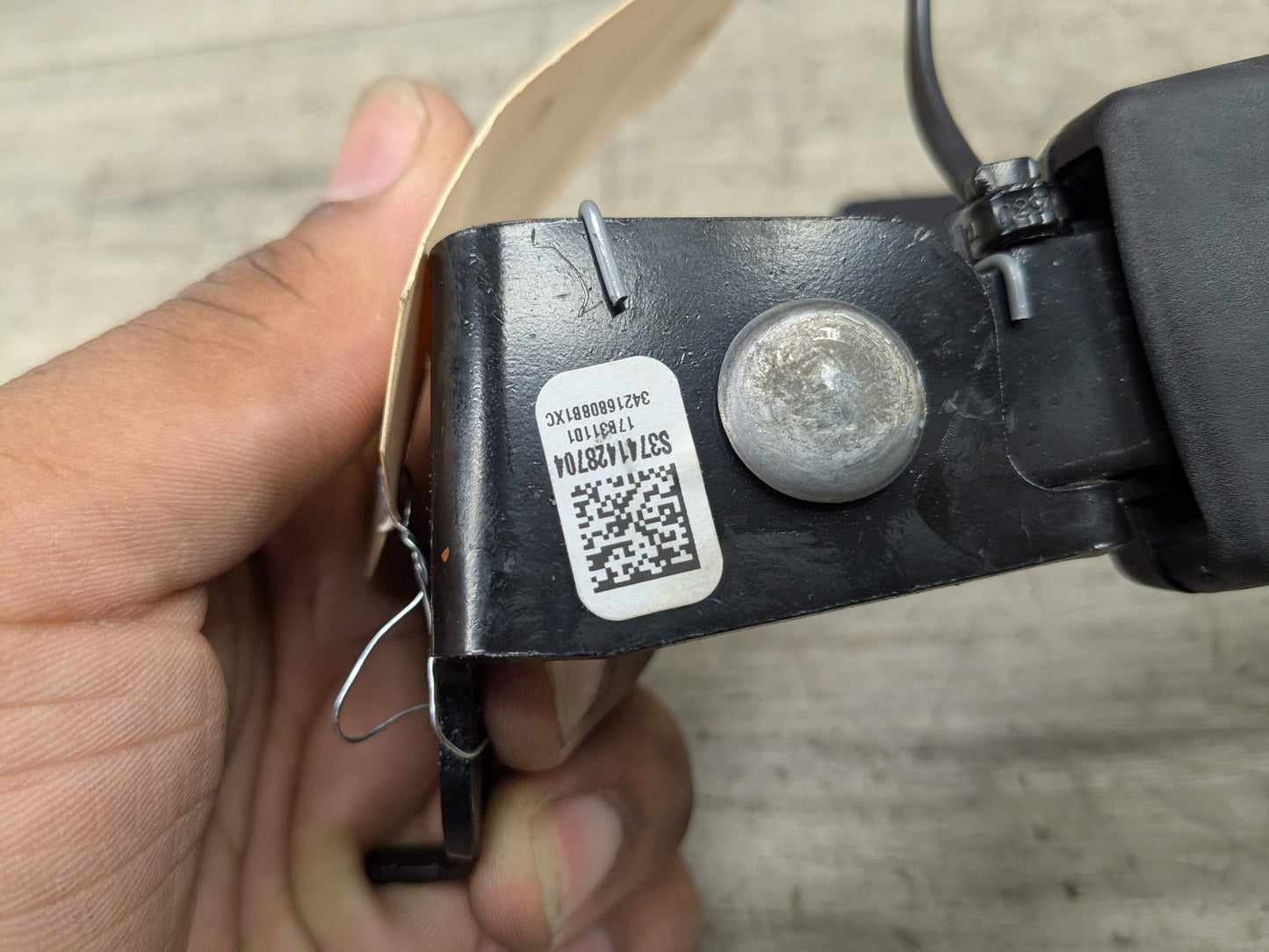 OEM BMW G01 G02 F97 F98 X3 X4 REAR Left Driver Side SeatBelt Seat Belt Buckle