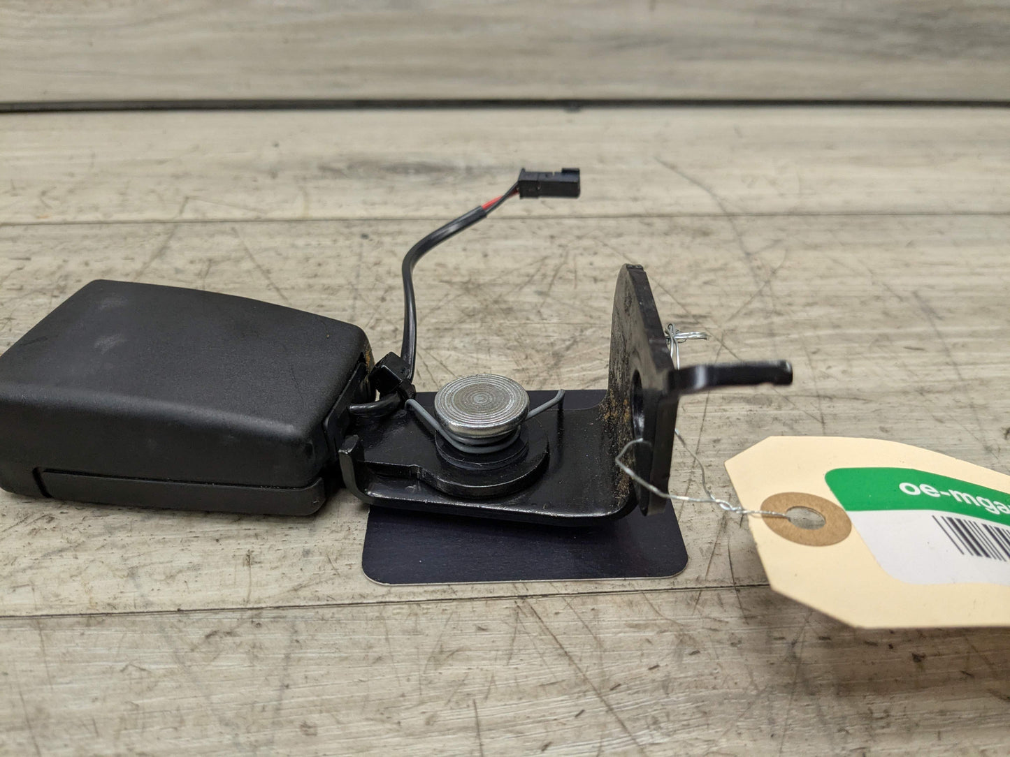 OEM BMW G01 G02 F97 F98 X3 X4 REAR Left Driver Side SeatBelt Seat Belt Buckle