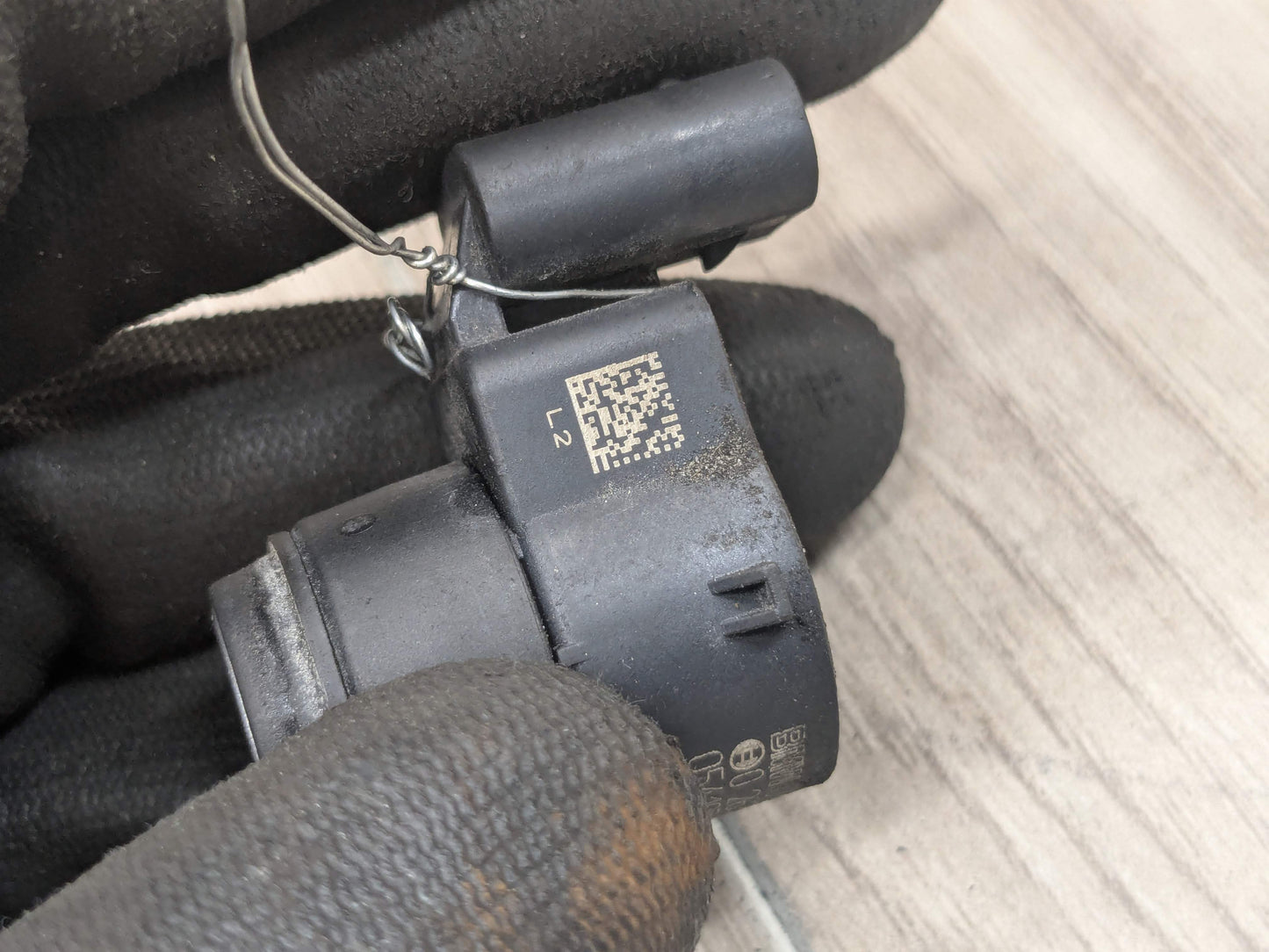 OEM BMW E82 E88 E90 E92 E93 335 M3 Bumper Parking PDC Ultrasonic Sensor Silver