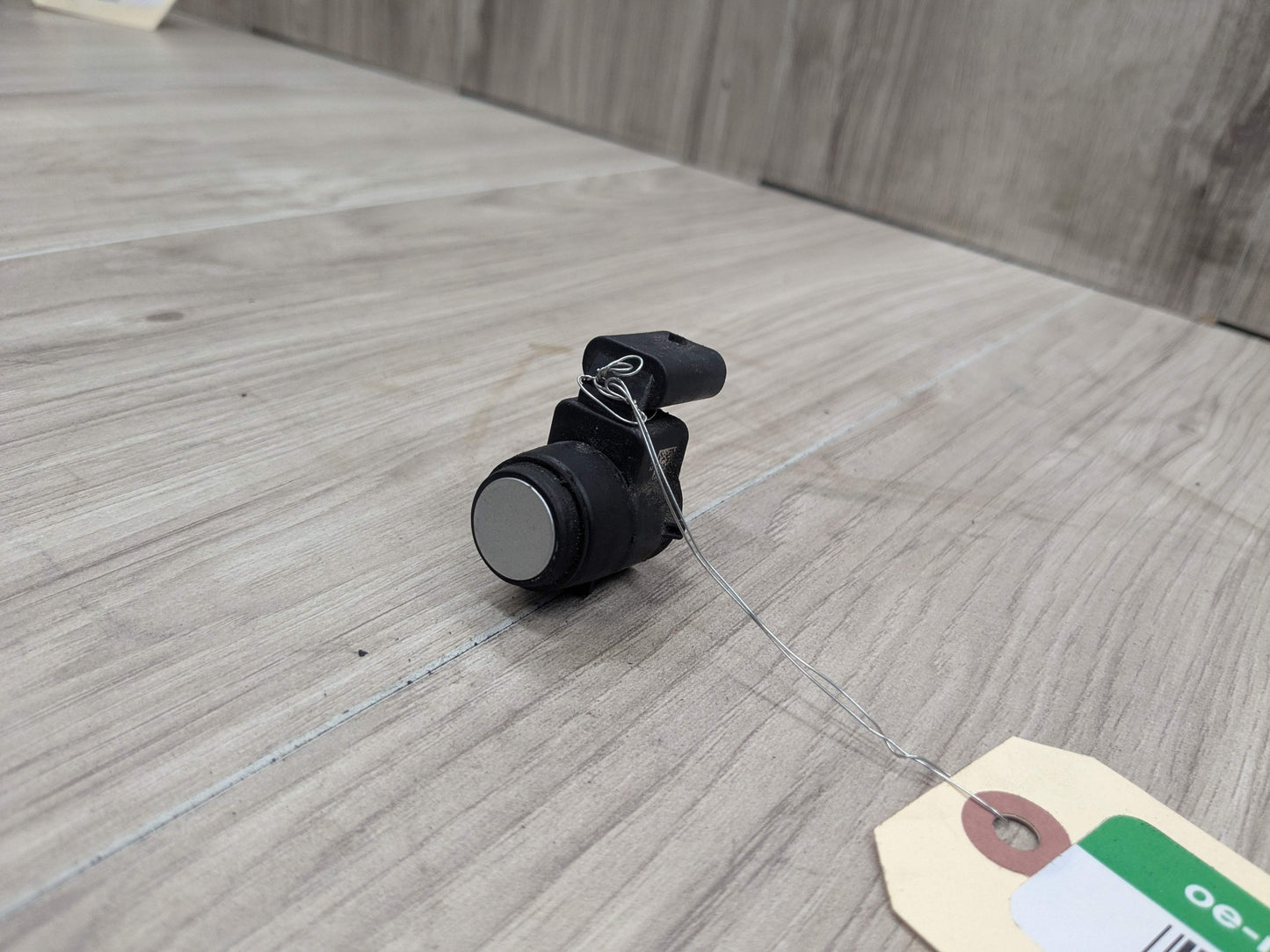 OEM BMW E82 E88 E90 E92 E93 335 M3 Bumper Parking PDC Ultrasonic Sensor Silver