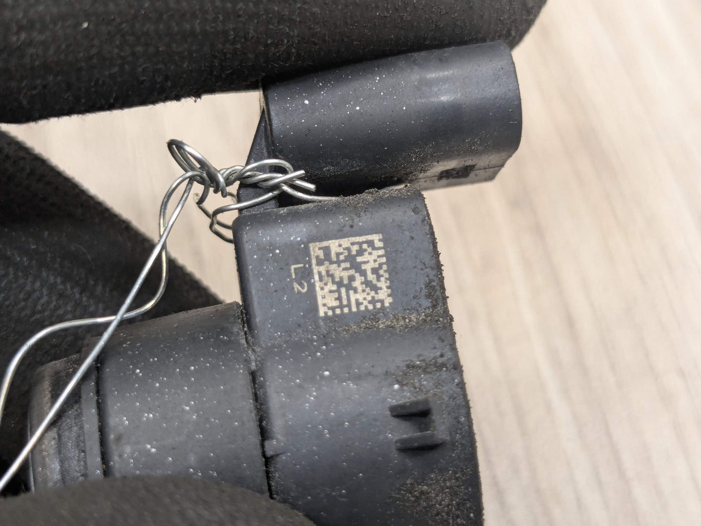 OEM BMW E82 E88 E90 E92 E93 335 M3 Bumper Parking PDC Ultrasonic Sensor Silver