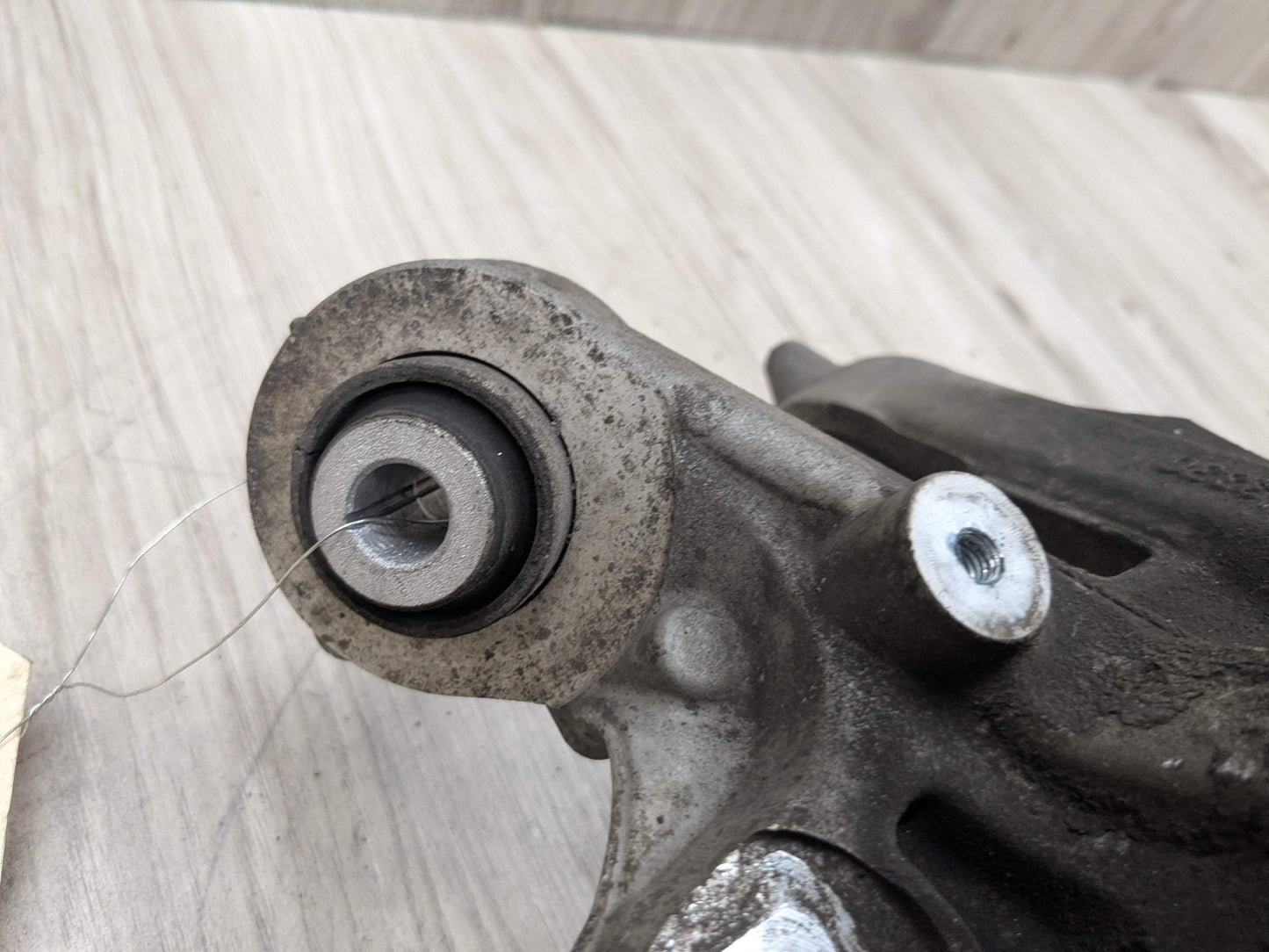 19-25 OEM BMW G20 330 M340 REAR Right Passenger Side Knuckle Hub Spindle Bearing
