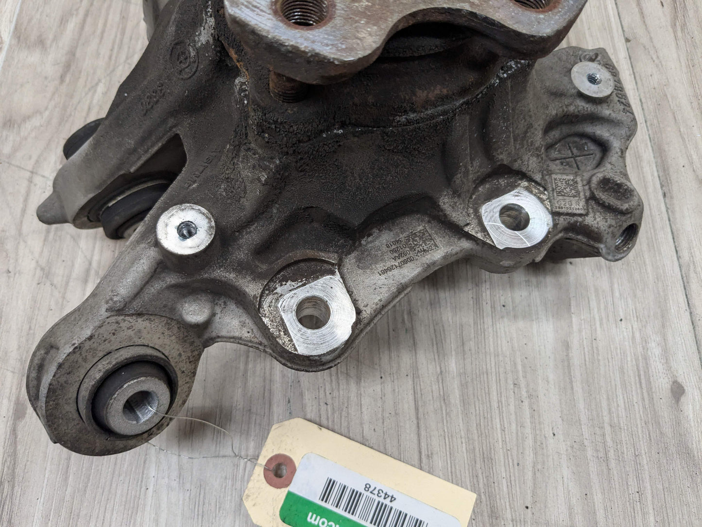 19-25 OEM BMW G20 330 M340 REAR Right Passenger Side Knuckle Hub Spindle Bearing