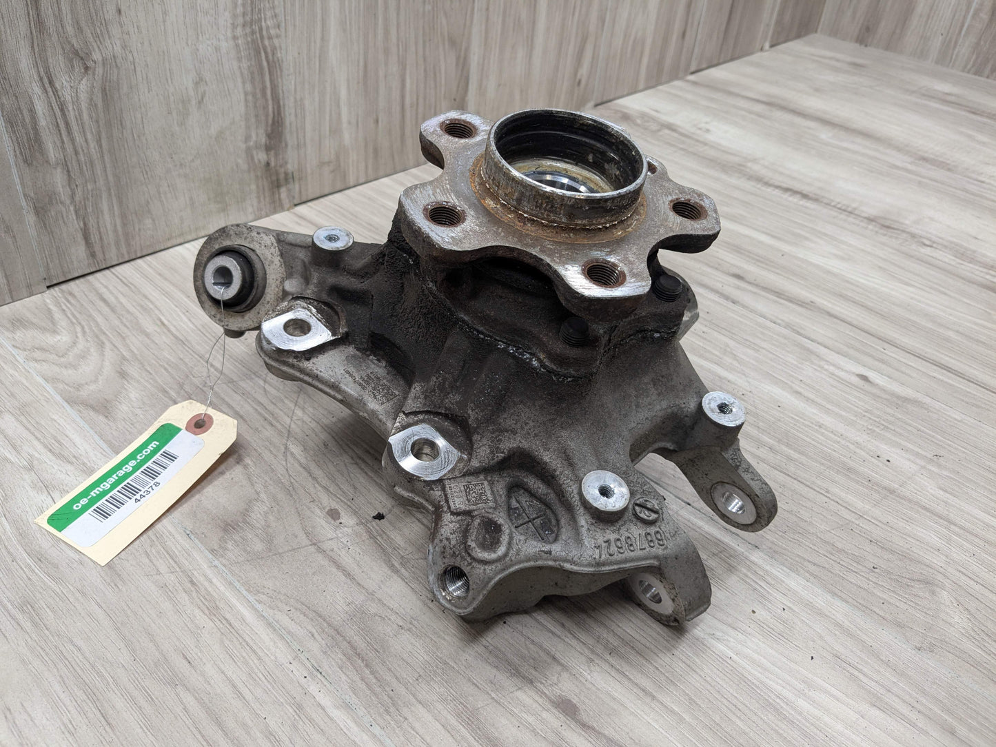 19-25 OEM BMW G20 330 M340 REAR Right Passenger Side Knuckle Hub Spindle Bearing