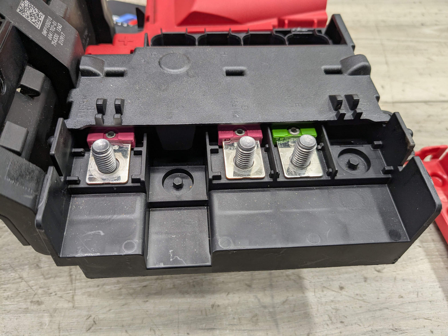 18-21 OEM BMW F97 F98 G01 G02 X3 X4 Rear Trunk Positive Battery B+ Junction Box