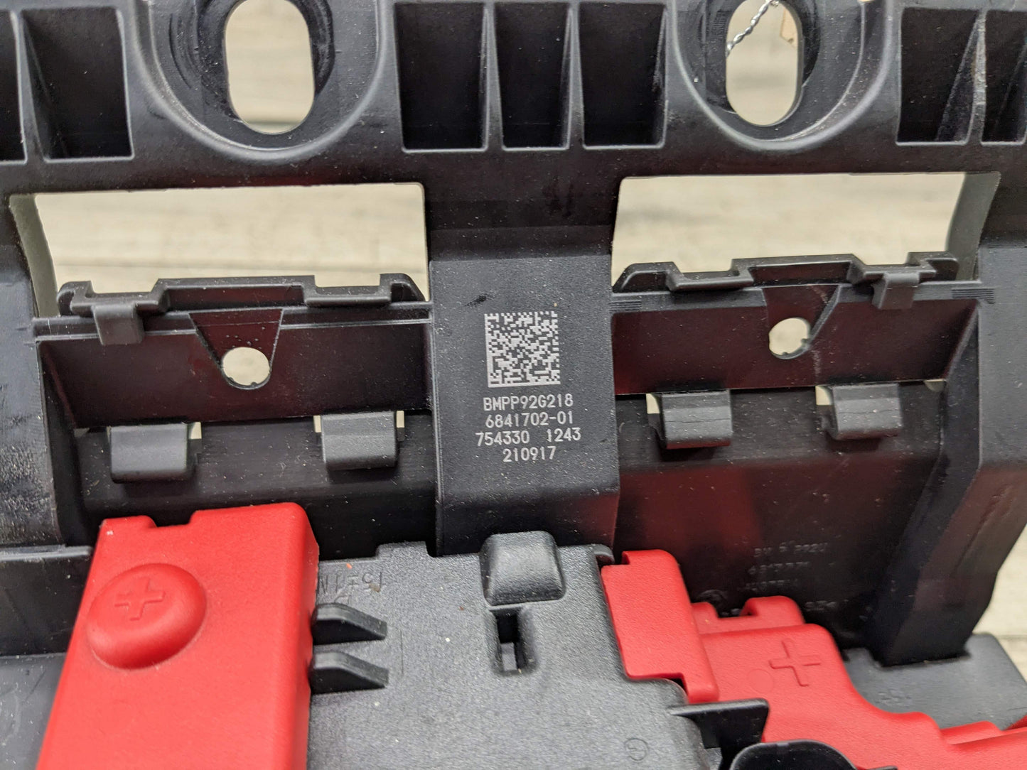 18-21 OEM BMW F97 F98 G01 G02 X3 X4 Rear Trunk Positive Battery B+ Junction Box