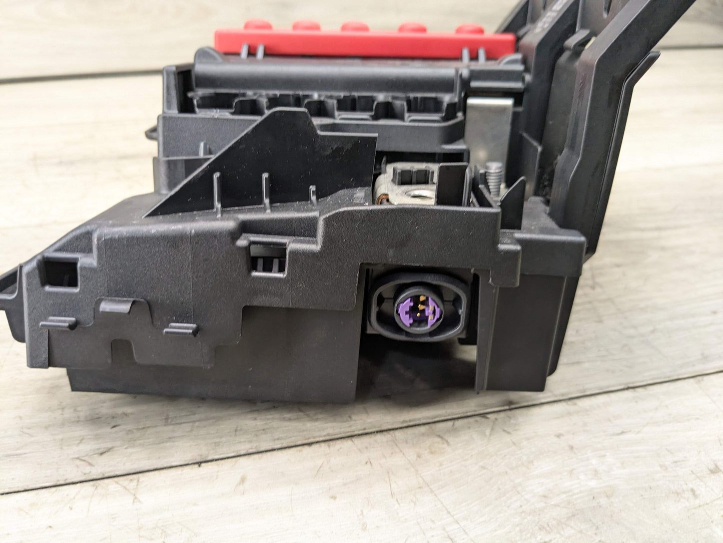 18-21 OEM BMW F97 F98 G01 G02 X3 X4 Rear Trunk Positive Battery B+ Junction Box