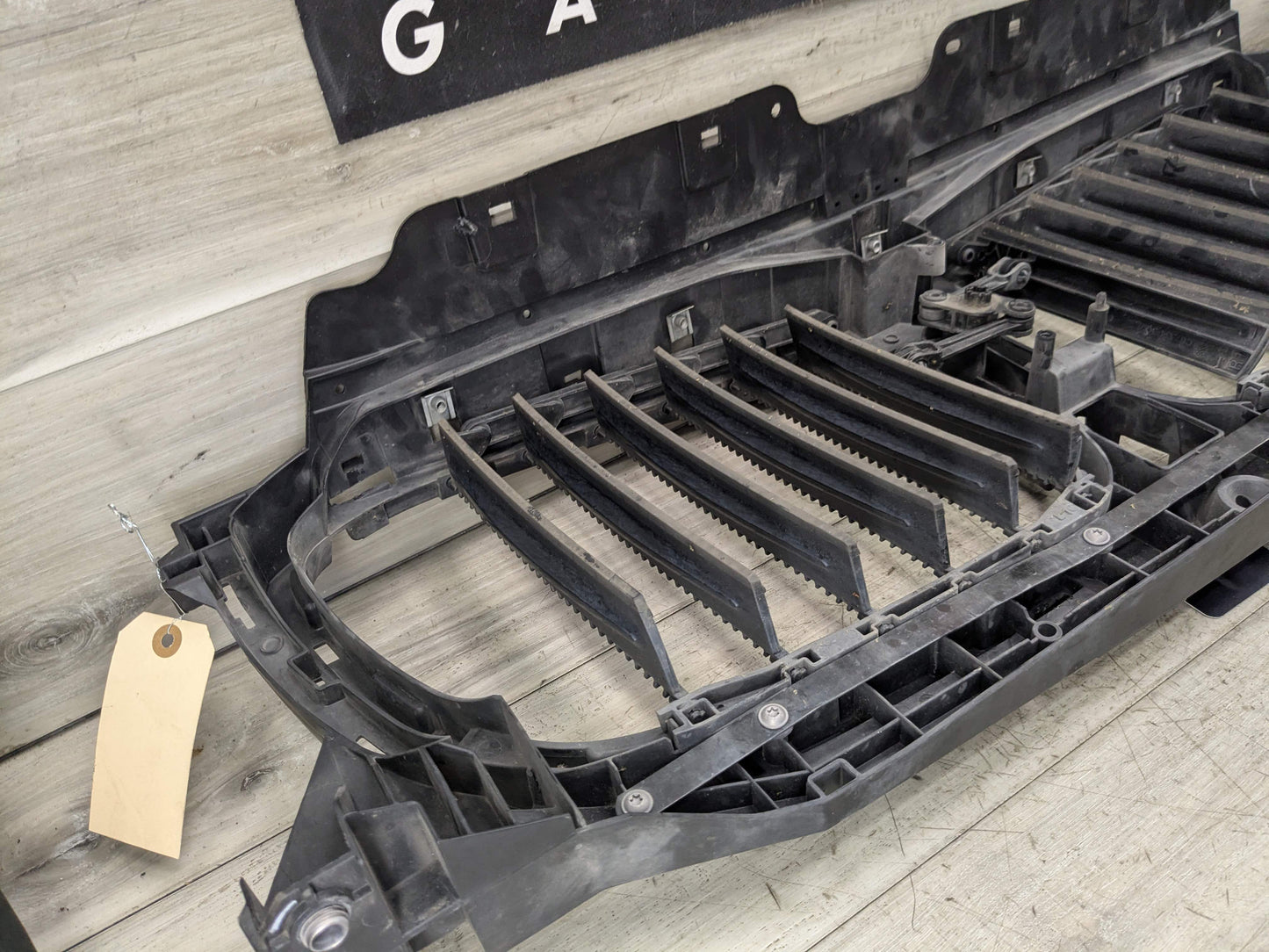 18-21 OEM BMW G01 G02 X3 X4 Front Upper Kidney Grille Air Flap Intake Shutter