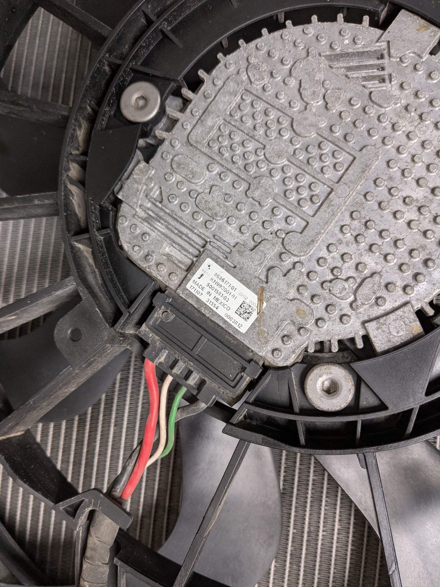 18-24 OEM BMW G01 G02 X3 X4 30i 30iX B46 Radiator Condenser Fan Shroud SET 600W