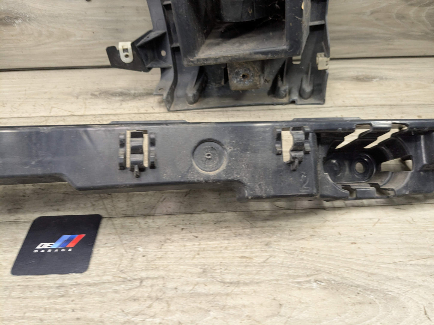 18-21 BMW G01 F97 X3 Rear Bumper Left Driver Side Guide Brackets Mounts Supports