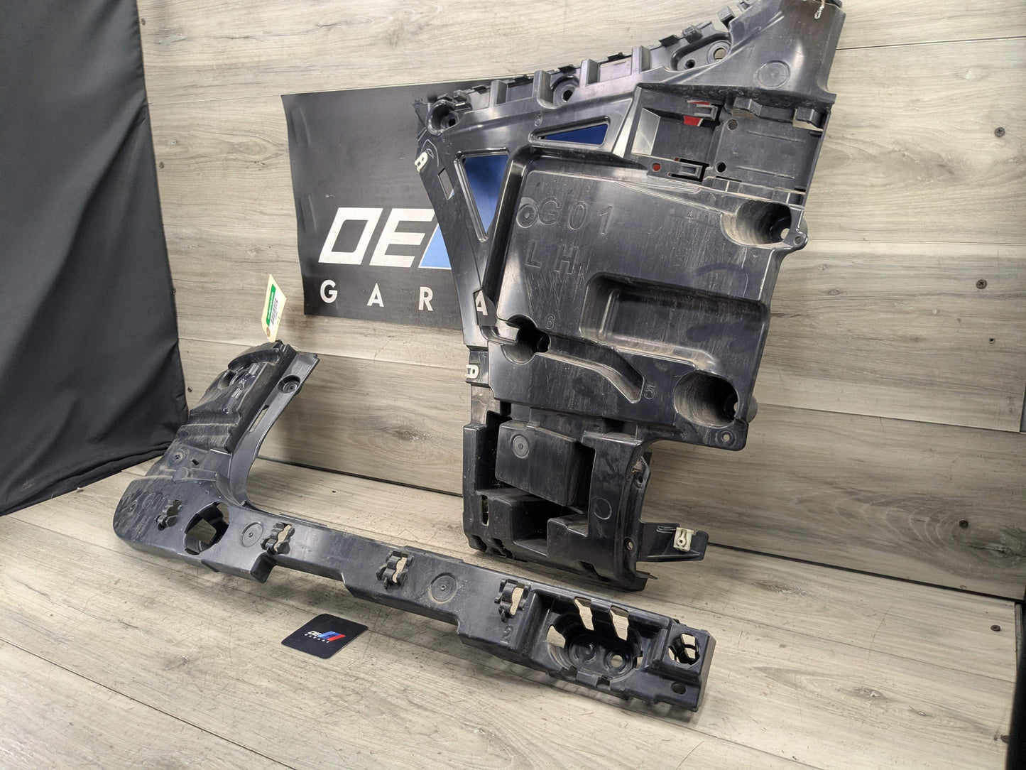 18-21 BMW G01 F97 X3 Rear Bumper Left Driver Side Guide Brackets Mounts Supports