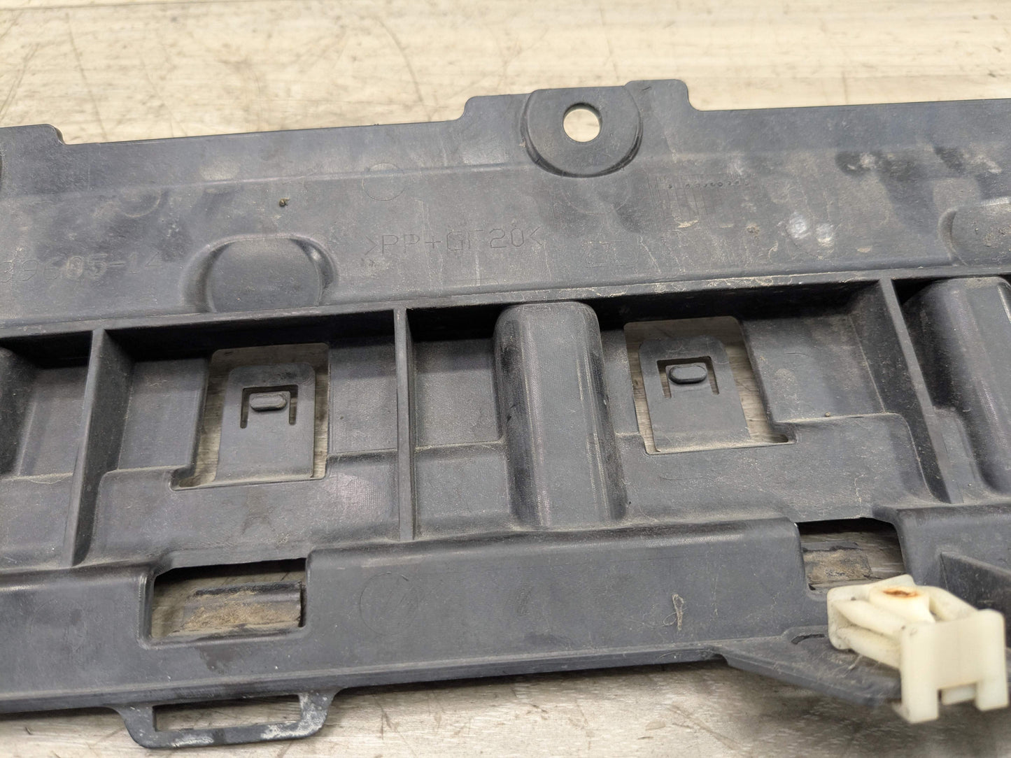 18-21 OEM BMW G01 F97 X3 REAR Center Lower Reinforcement Bumper Bracket Support