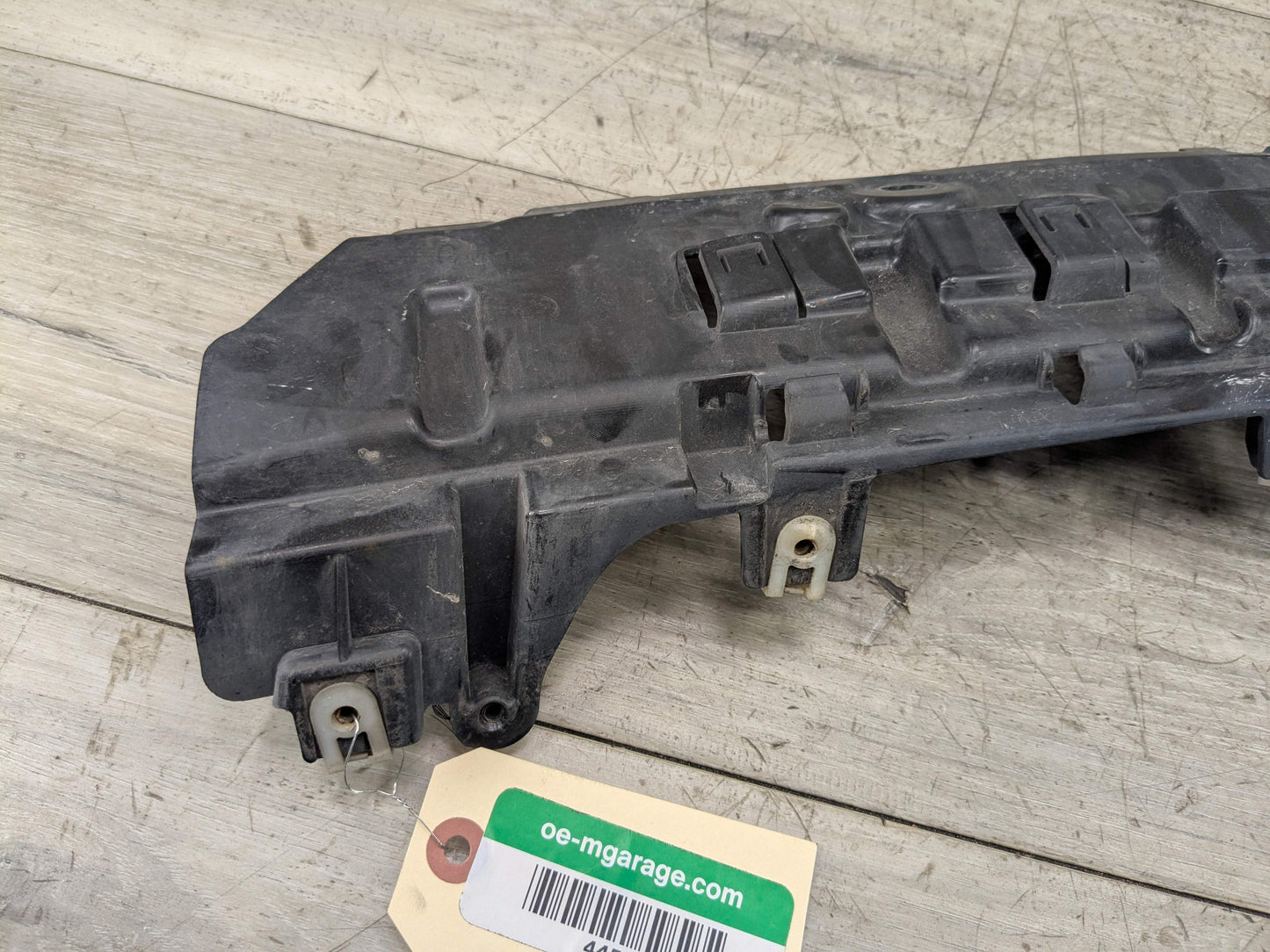 18-21 OEM BMW G01 F97 X3 REAR Center Lower Reinforcement Bumper Bracket Support