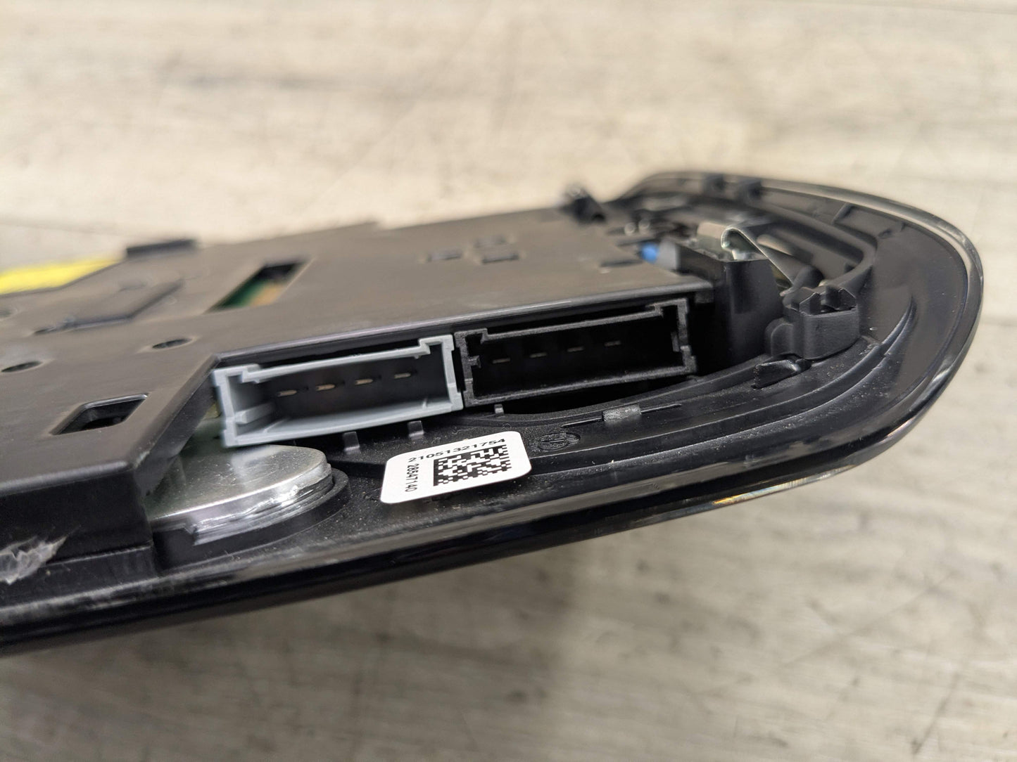 19-24 OEM BMW G01 G20 330 M340 X3 Front Roof Console Dome Light SOS Switch