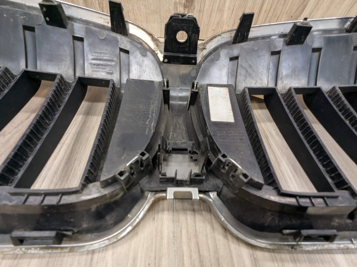 19-22 OEM BMW G20 330 M340 Front Upper Kidney Grille Assembly