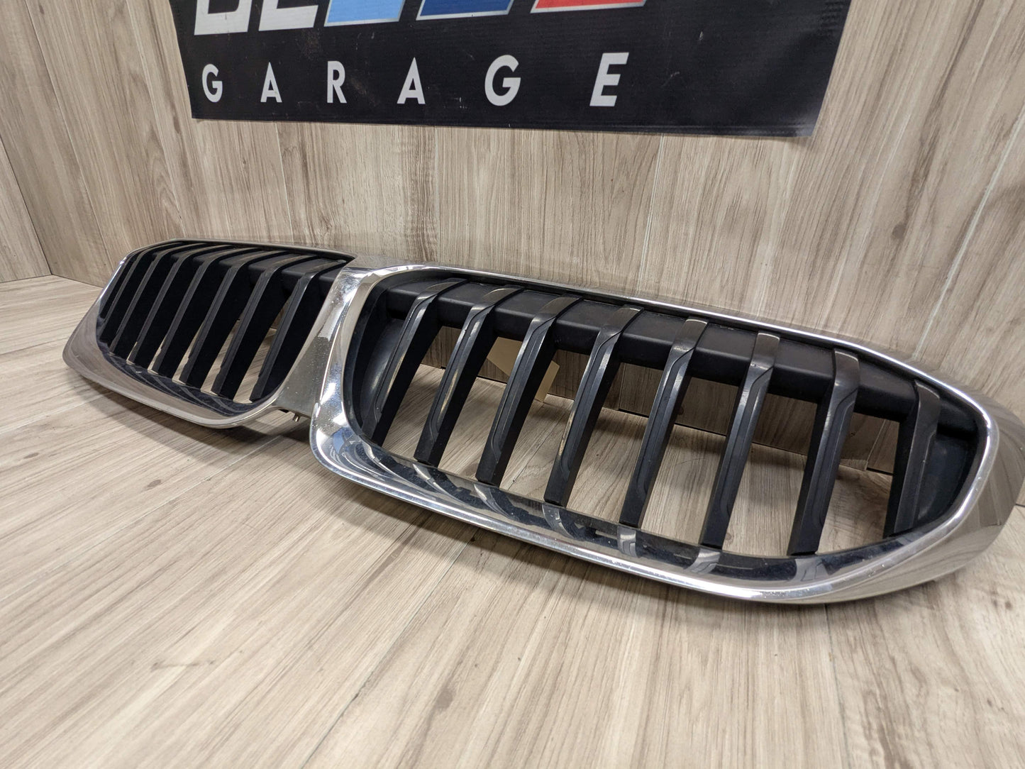 19-22 OEM BMW G20 330 M340 Front Upper Kidney Grille Assembly