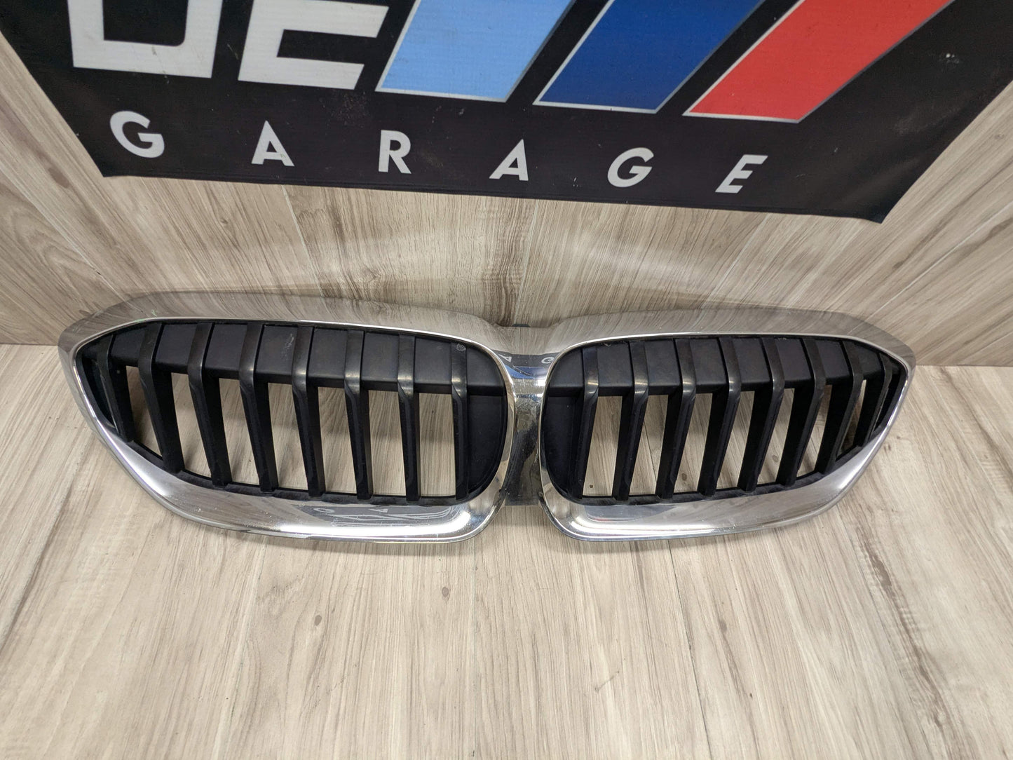 19-22 OEM BMW G20 330 M340 Front Upper Kidney Grille Assembly