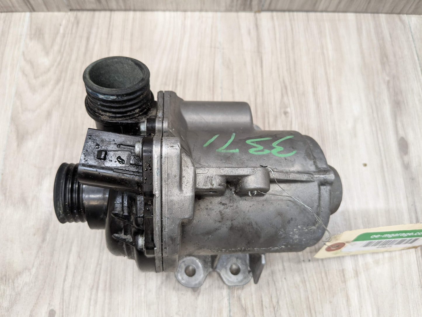 OEM BMW E82 E90 E92 E93 N54 N55 Engine Auxiliary Electric Water Pump Cooling