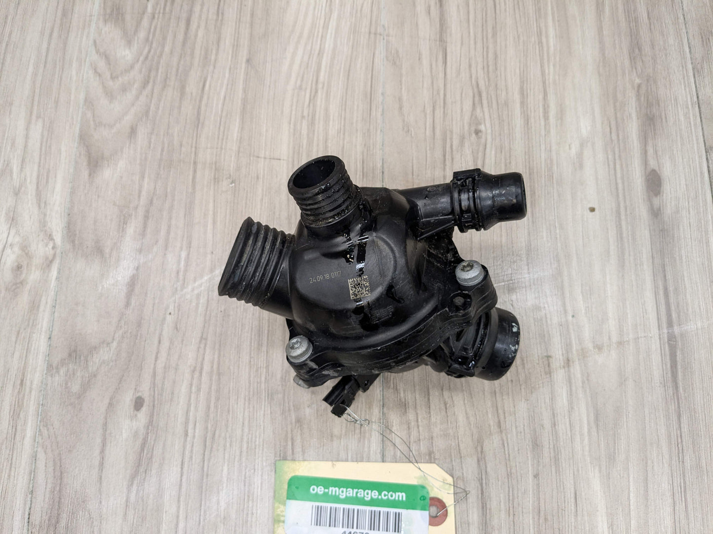 OEM BMW E82 E88 E90 E92 E93 135 335 Engine N54 Water Coolant Thermostat Housing