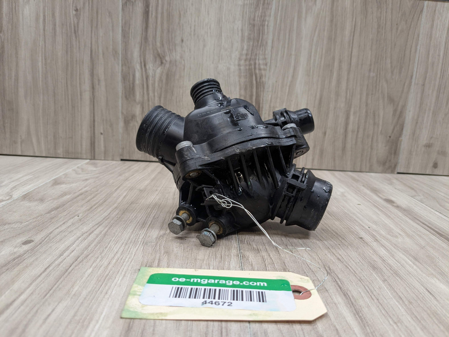 OEM BMW E82 E88 E90 E92 E93 135 335 Engine N54 Water Coolant Thermostat Housing