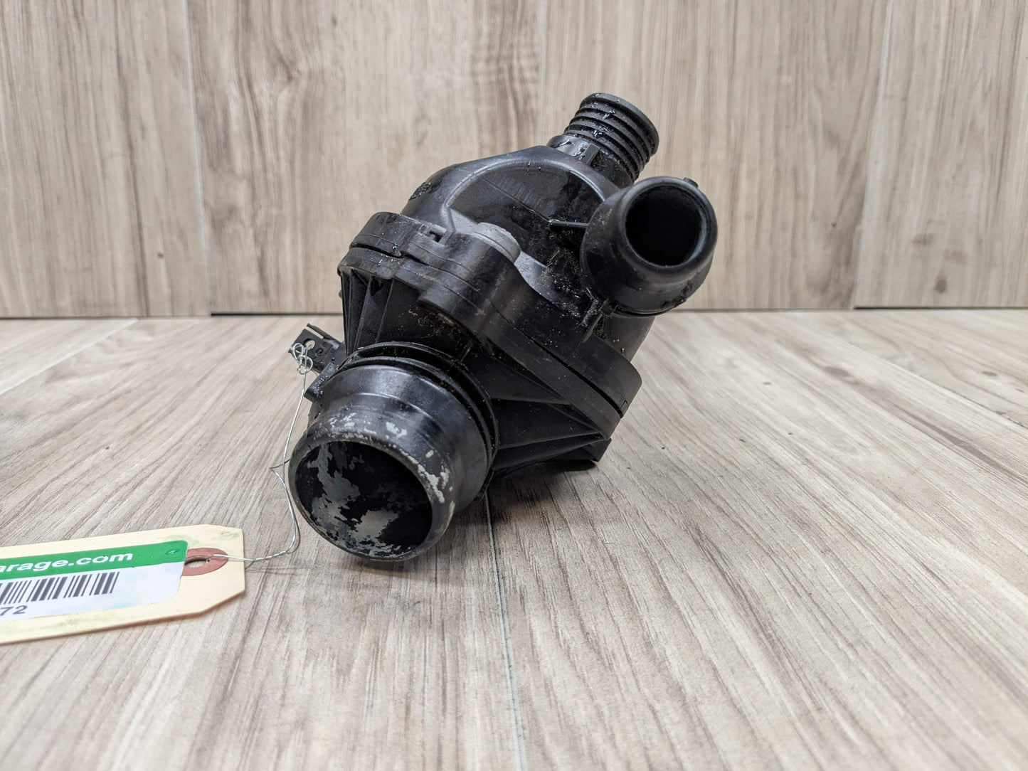 OEM BMW E82 E88 E90 E92 E93 135 335 Engine N54 Water Coolant Thermostat Housing