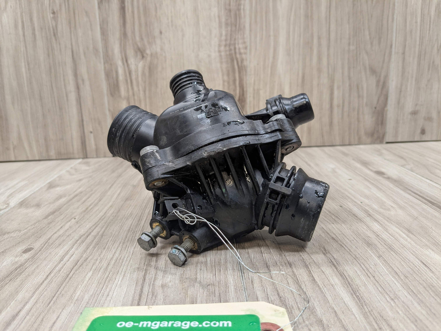 OEM BMW E82 E88 E90 E92 E93 135 335 Engine N54 Water Coolant Thermostat Housing