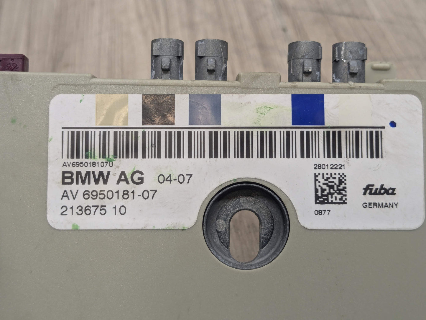 07-13 OEM BMW  E93 Convertible Radio Diversity Antenna Amplifier Module Unit