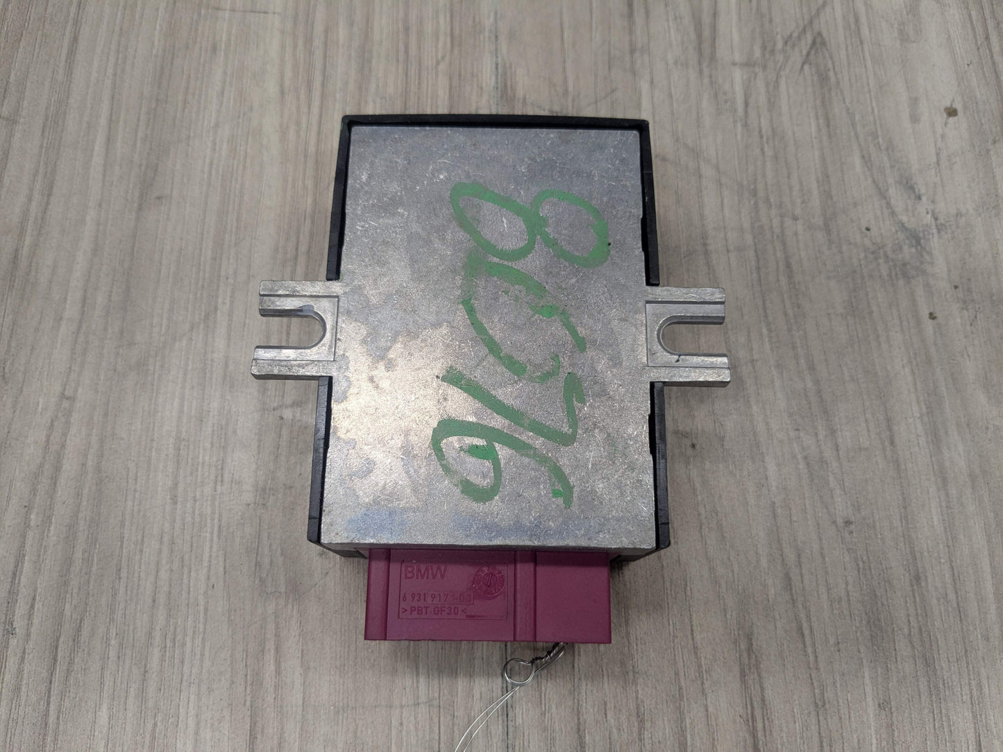 06-13 OEM BMW E82 E88 E90 E92 E93 Helbako Fuel Pump Relay Control Module EKPM2