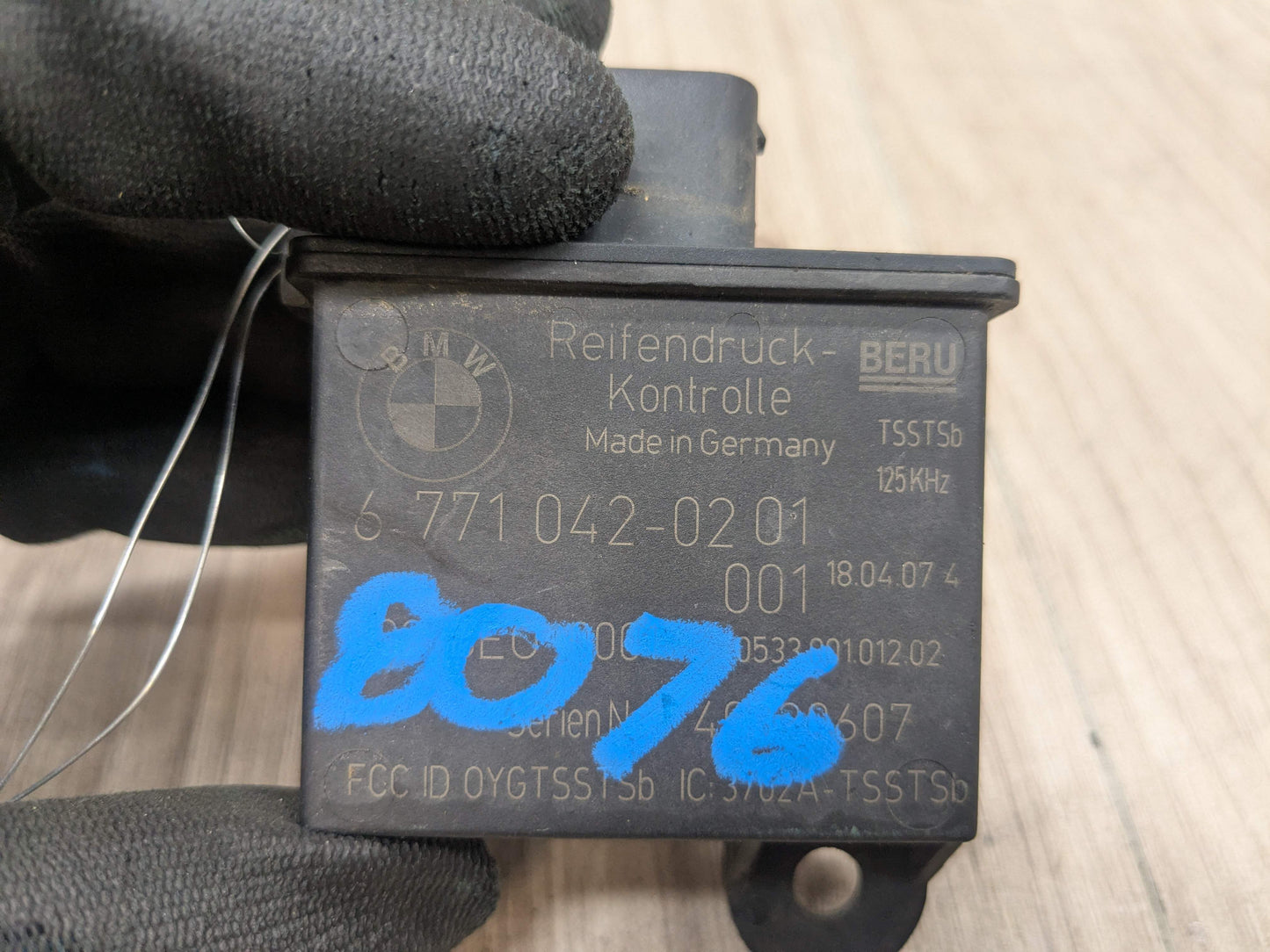 OEM BMW E90 E92 E82 Trigger Transmitter Tire Pressure Monitor Sensor TPMS RDC