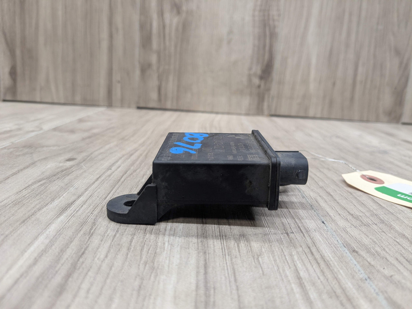 OEM BMW E90 E92 E82 Trigger Transmitter Tire Pressure Monitor Sensor TPMS RDC