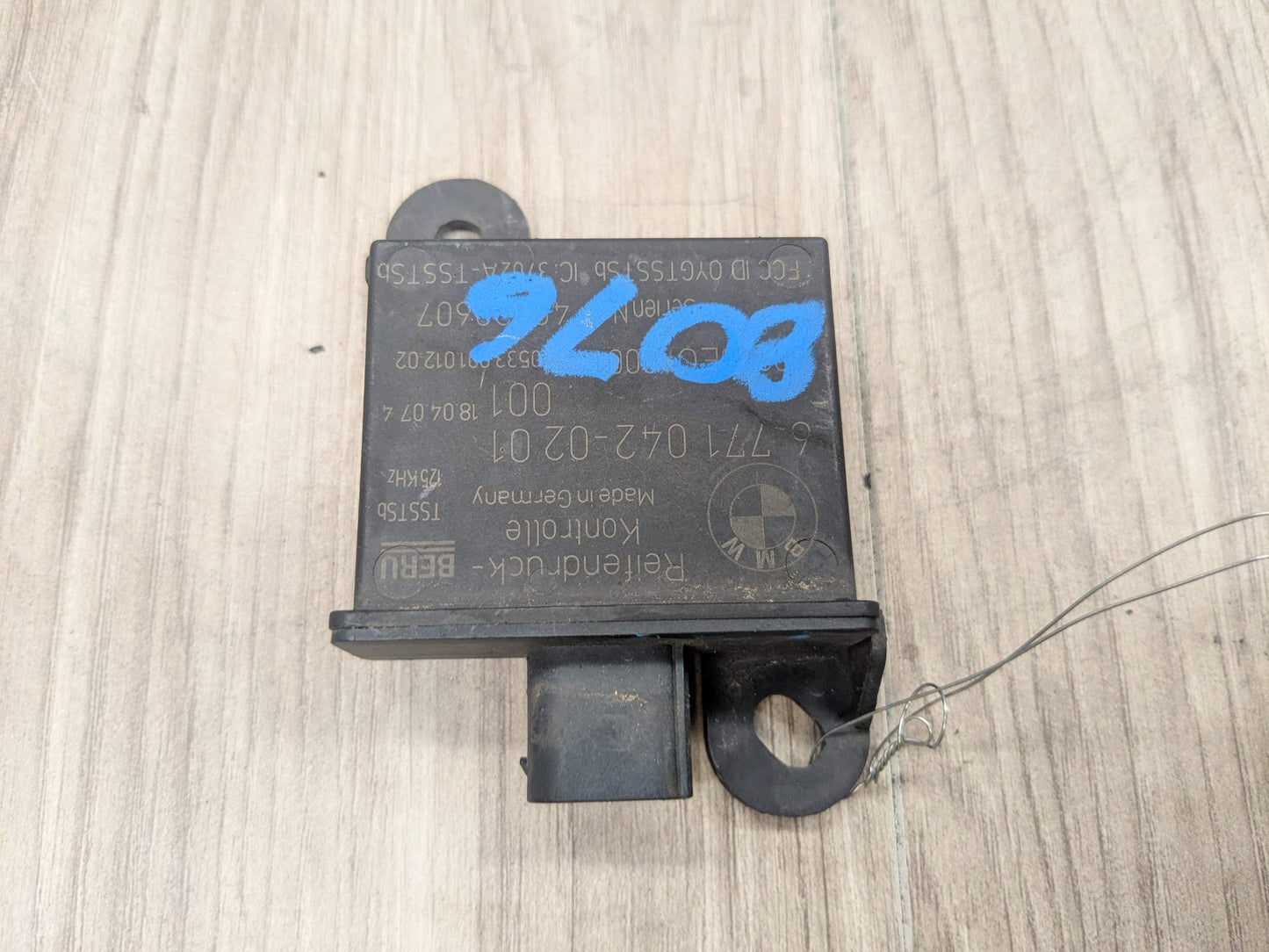 OEM BMW E90 E92 E82 Trigger Transmitter Tire Pressure Monitor Sensor TPMS RDC