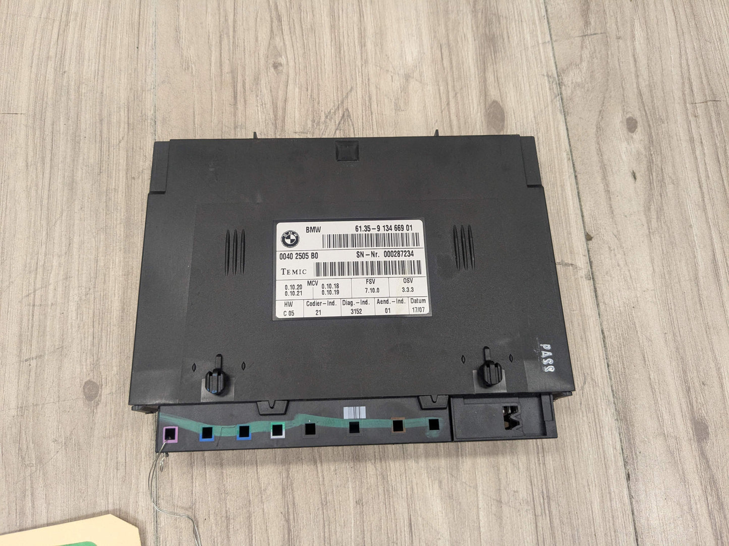 07-10 OEM BMW E93 328 335 M3 Front Left Driver or Right Passenger Seat Module