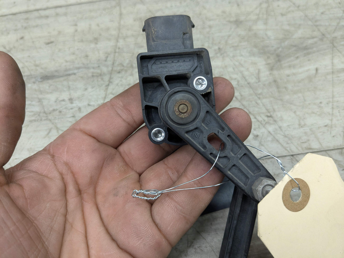 OEM BMW F10 F22 F30 F32 F36 F80 F82 M4 Front Rear Left Right Height Level Sensor