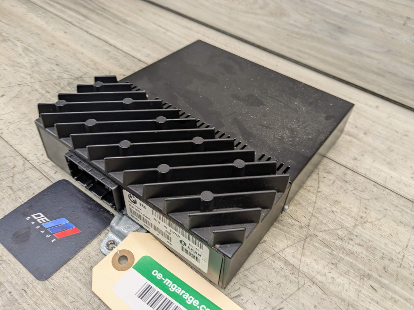 08-13 OEM BMW E88 128 135 PL2 HiFi LEAR Sound System Radio AMP Amplifier