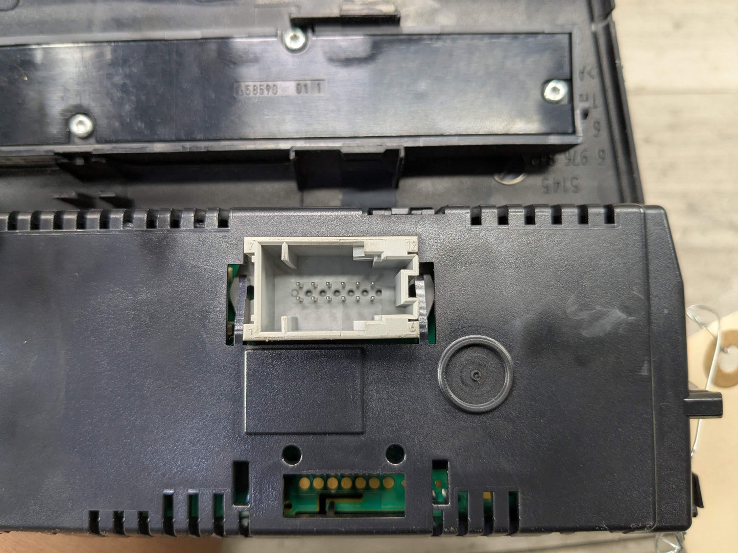 06-13 OEM BMW E82 E88 E90 E92 E93 328 335 AC Heater Climate Control Switch Panel