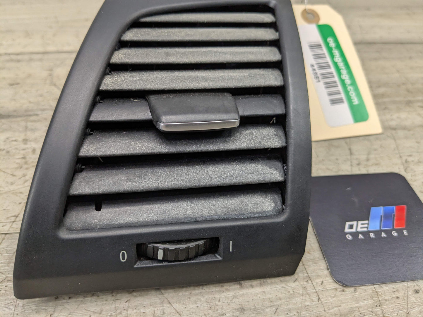 08-13 OEM BMW E82 E88 128 135 Dash Dashboard Left Driver Side AC Air Vent Grille