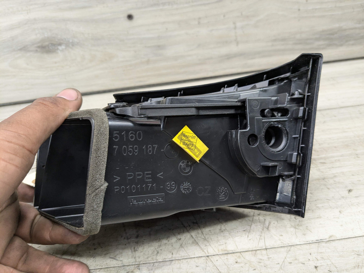 08-13 OEM BMW E82 E88 128 135 Dash Dashboard Left Driver Side AC Air Vent Grille