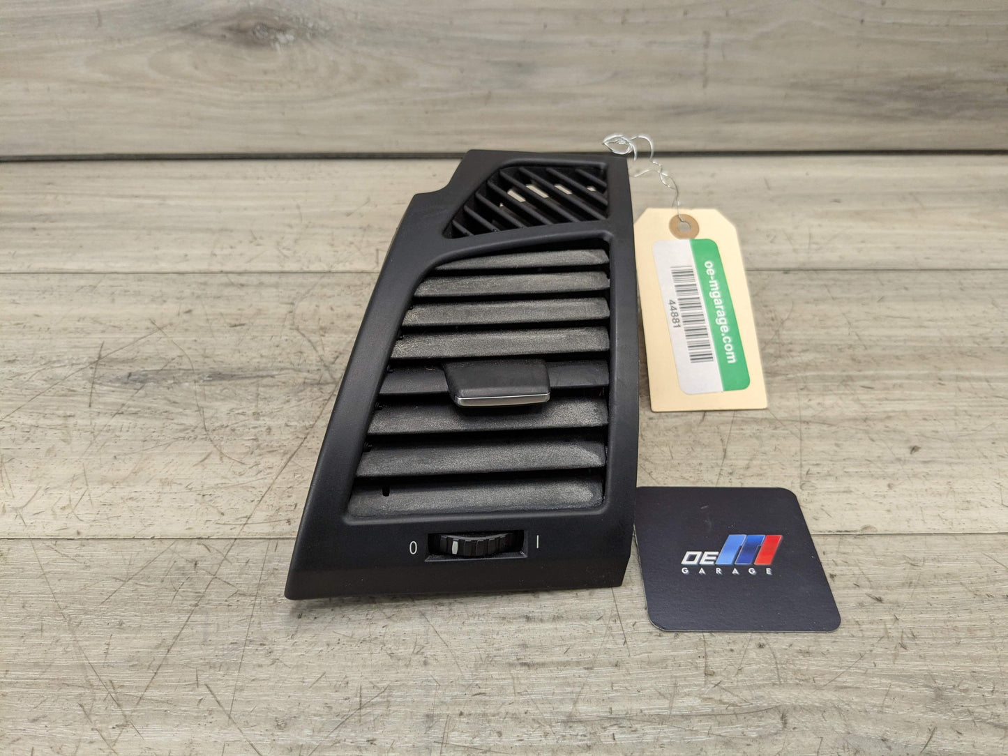 08-13 OEM BMW E82 E88 128 135 Dash Dashboard Left Driver Side AC Air Vent Grille