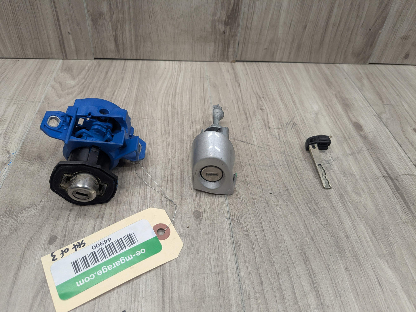 07-13 OEM BMW E92 328 335 M3 Driver Door Lock Cylinder Mechanism Silver w/ Key