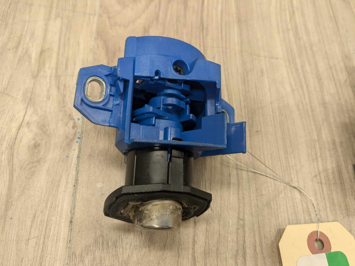 07-13 OEM BMW E92 328 335 M3 Driver Door Lock Cylinder Mechanism Silver w/ Key