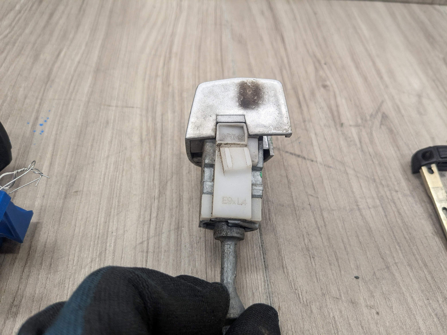 07-13 OEM BMW E92 328 335 M3 Driver Door Lock Cylinder Mechanism Silver w/ Key