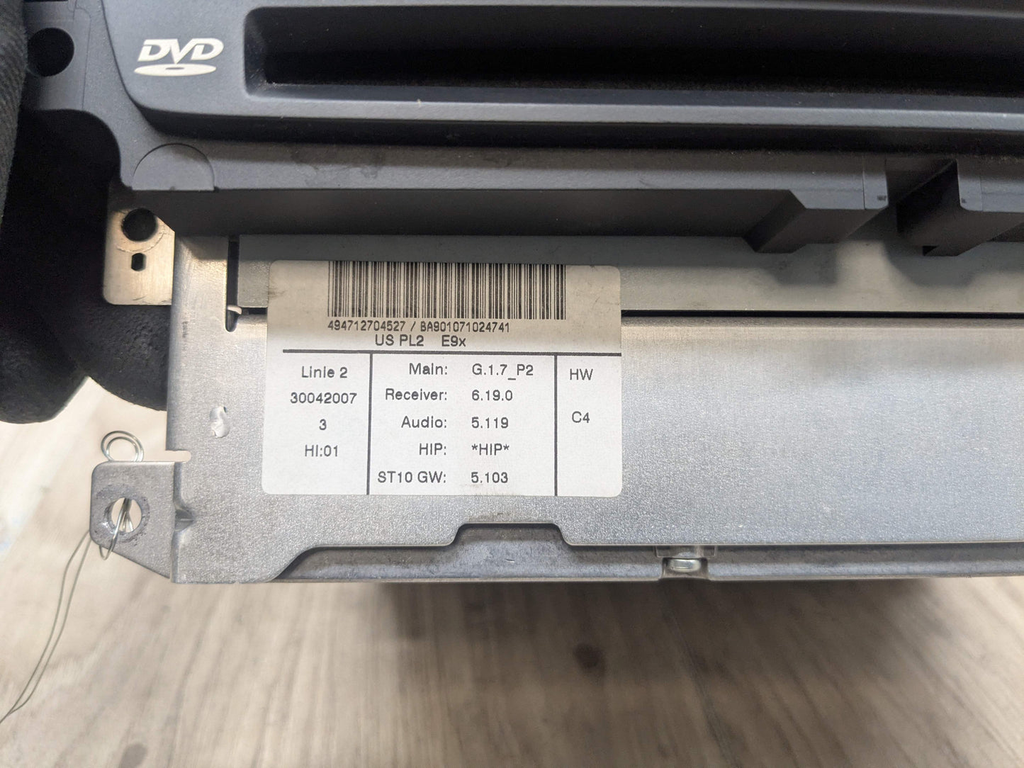 06-08 OEM BMW E90 E92 E93 335 M3 CCC Navigation Headunit CD DVD FM Radio Tuner