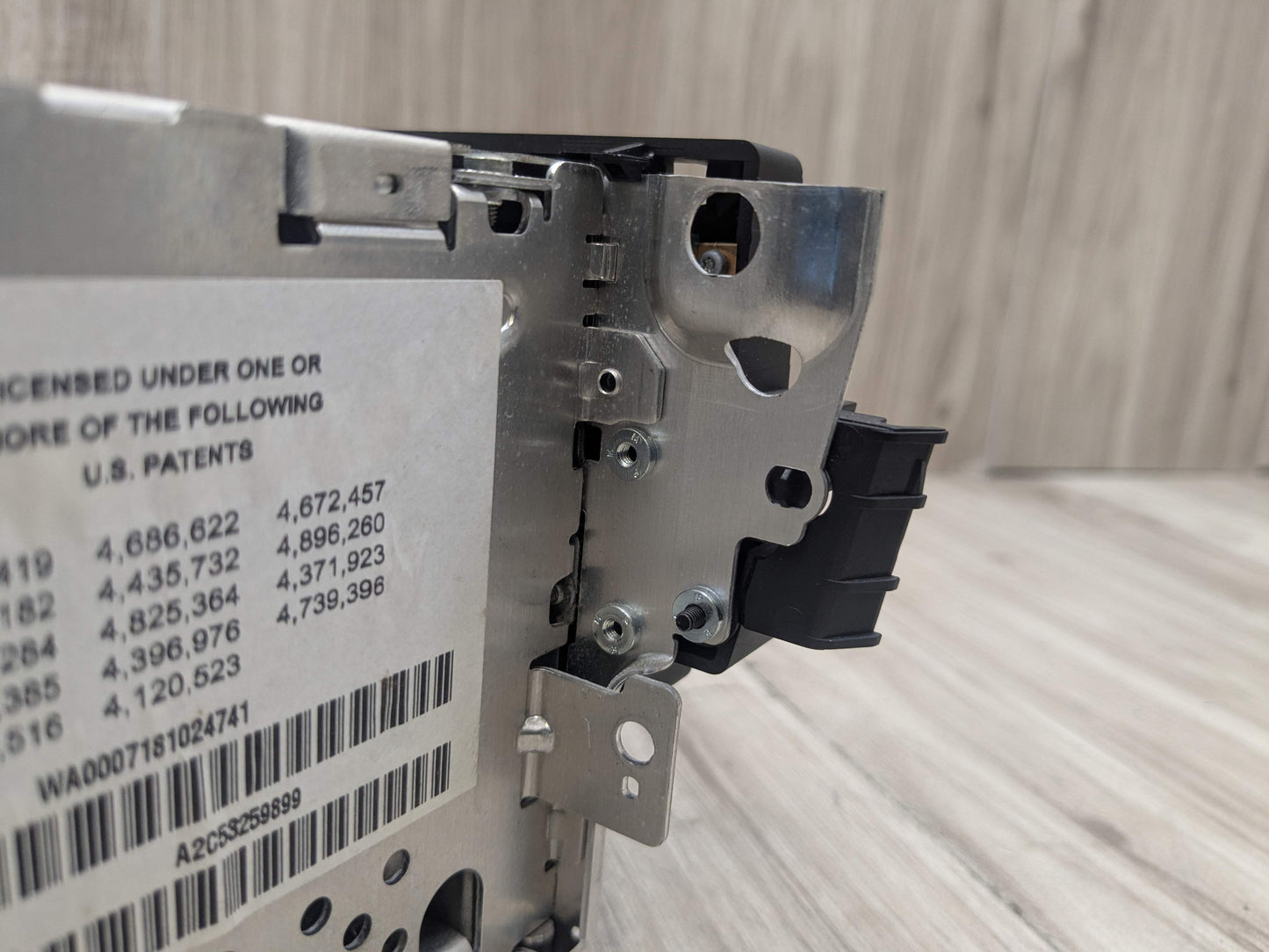 06-08 OEM BMW E90 E92 E93 335 M3 CCC Navigation Headunit CD DVD FM Radio Tuner