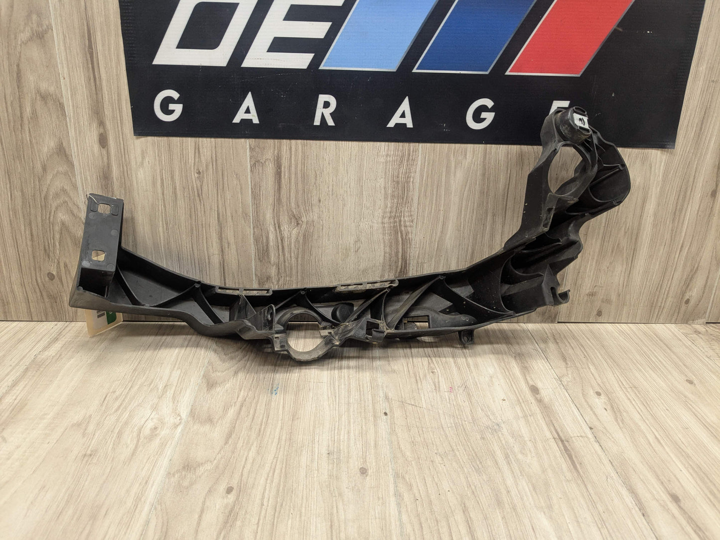 07-10 OEM BMW E92 E93 328 335 Right Passenger Headlight Bracket Carrier Mount