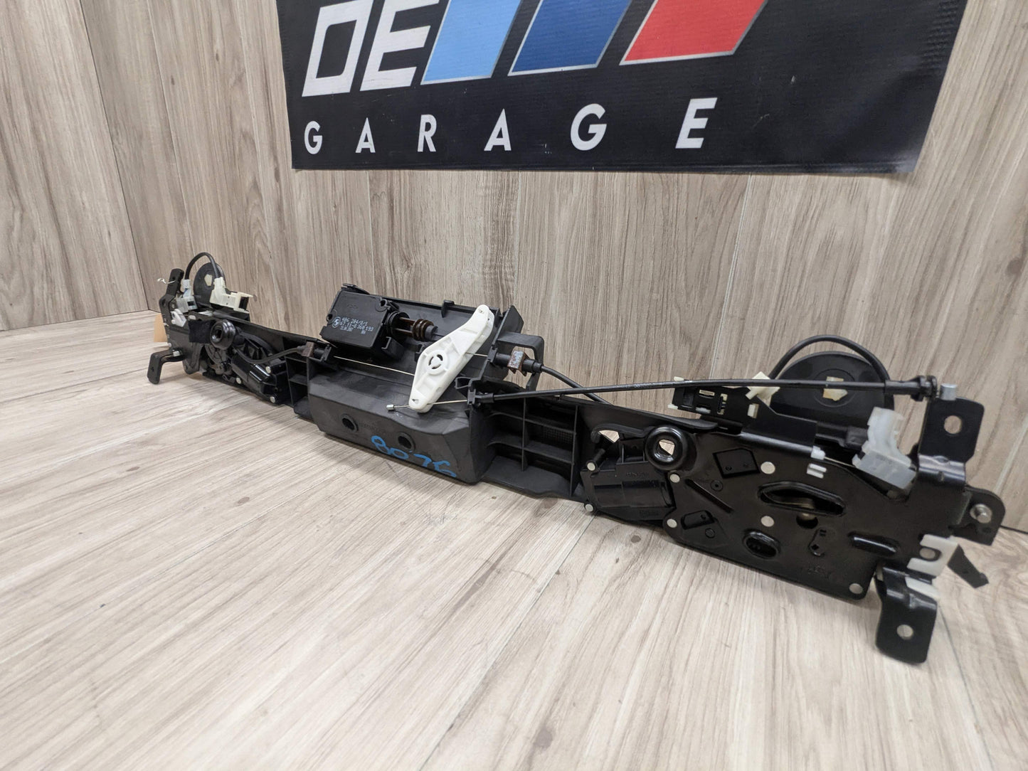 OEM BMW E93 F33 F83 M4 Convertible Trunk Lid Lock Latch Mechanism Assembly