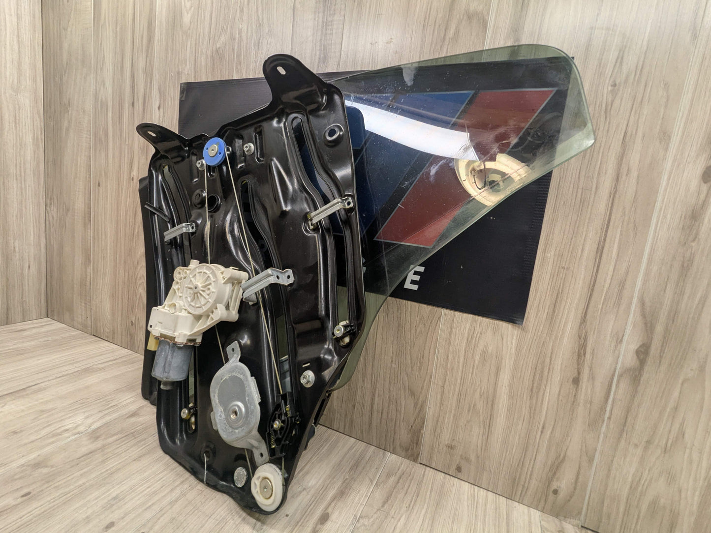 OEM BMW E93 328 335 M3 Convertible Rear Right Passenger Window Regulator Glass