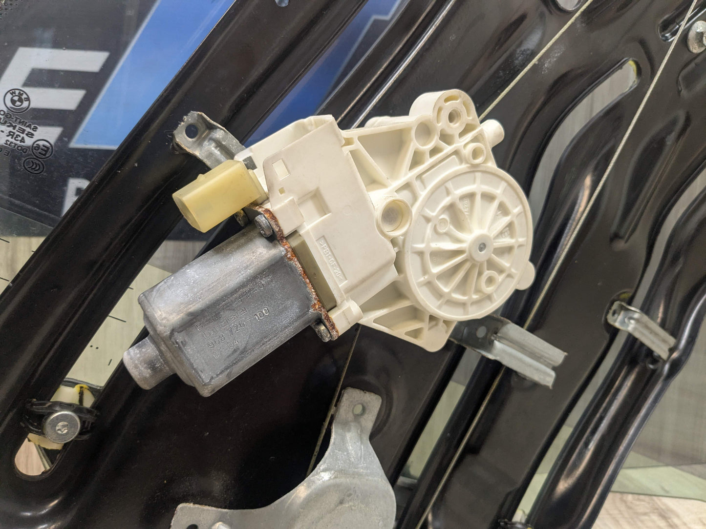 OEM BMW E93 328 335 M3 Convertible Rear Right Passenger Window Regulator Glass